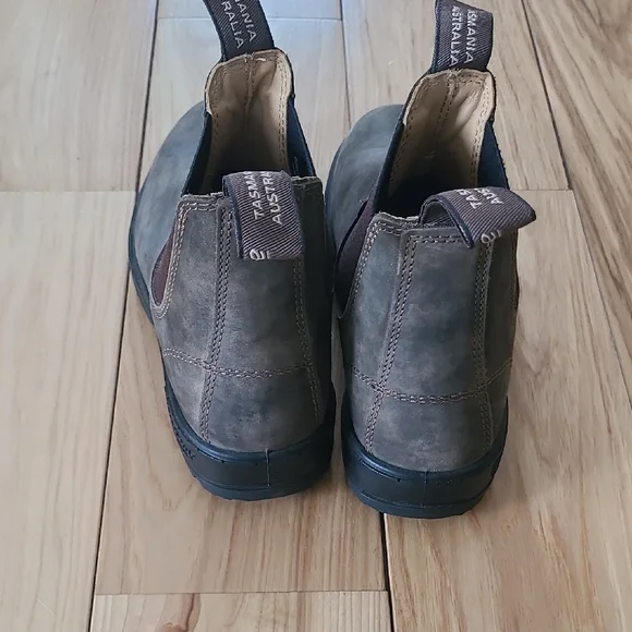 Blundstone Brown Chelsea Ankle Boots - Picture 4 of 4